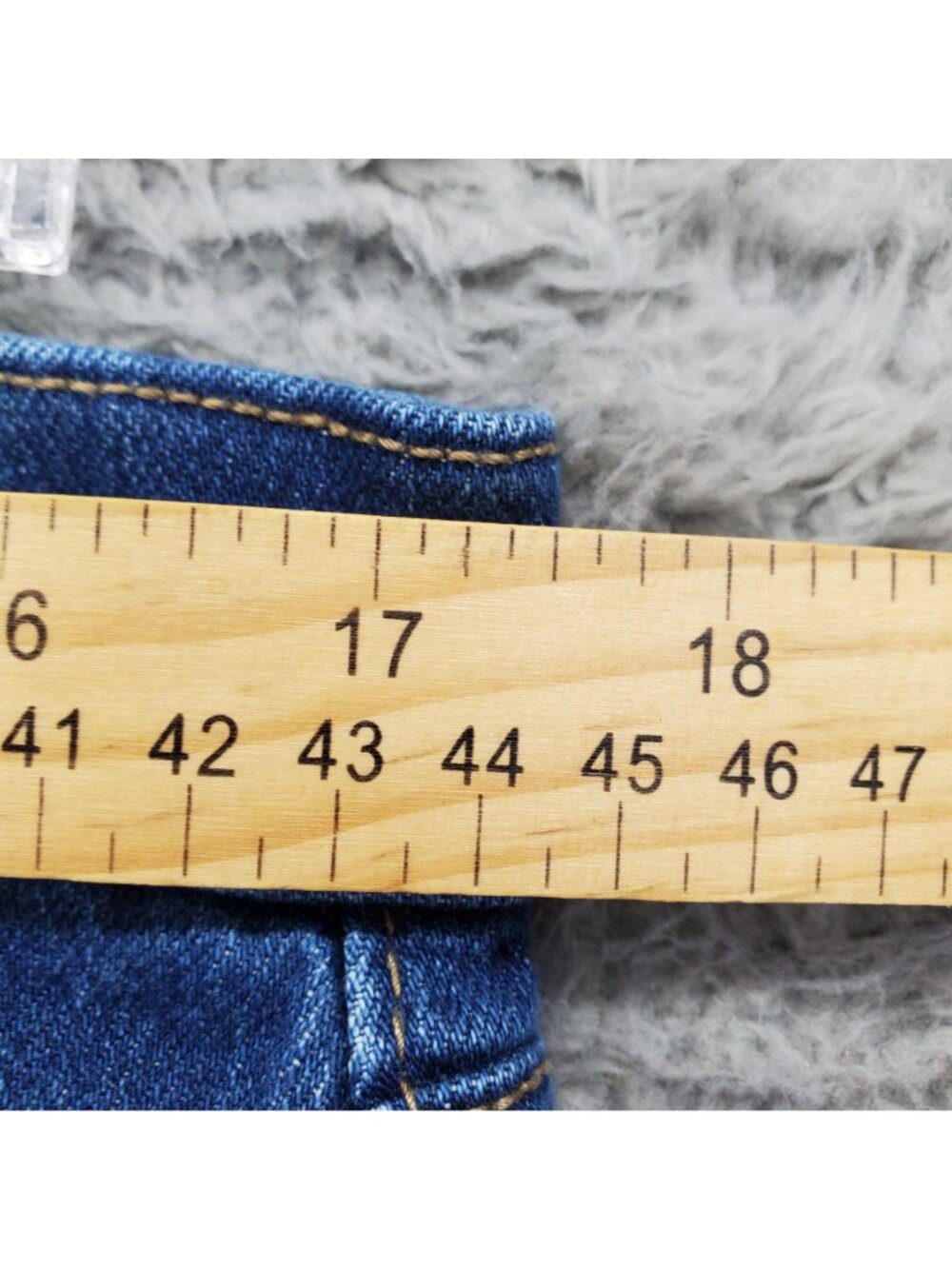 Old Navy Jeans Womens 12 Petite Blue Mid-Rise Wow Boyfriend 5-Pocket Stretch Fit - Picture 4 of 11
